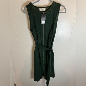 Sinuous NWT Full Zip Olive Green Dress, Medium
